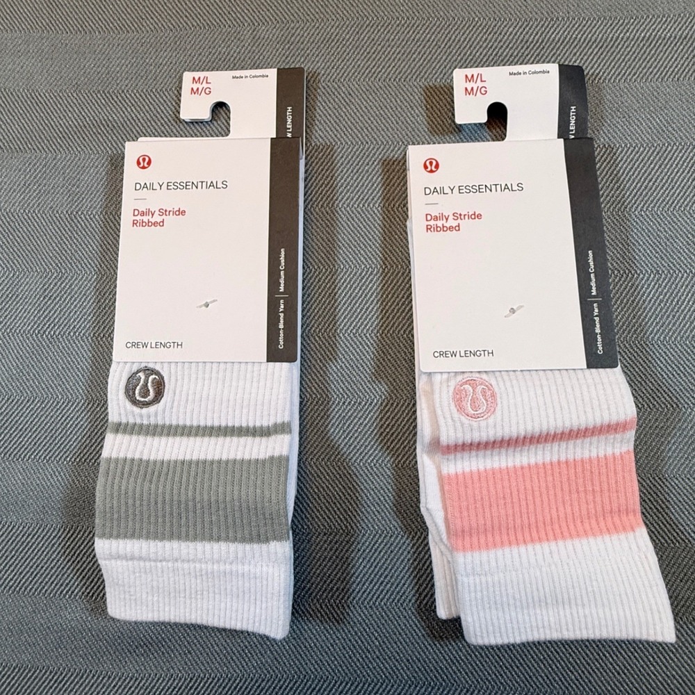 Lululemon Daily Stride Crew Socks 2 Pair M/L White Pink Grey Stripe NEW TTP110